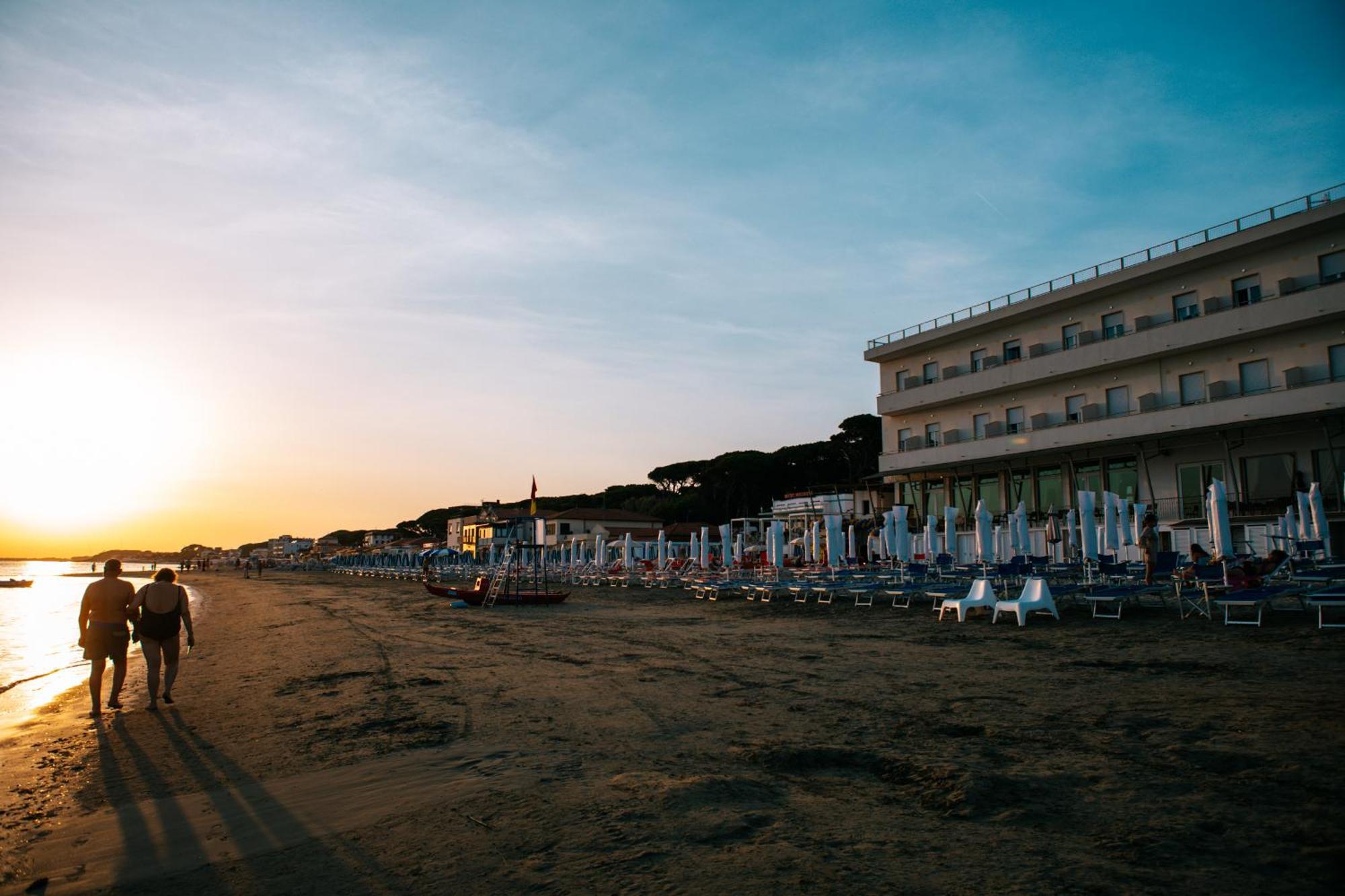Hotel Parrini Follonica Zewnętrze zdjęcie