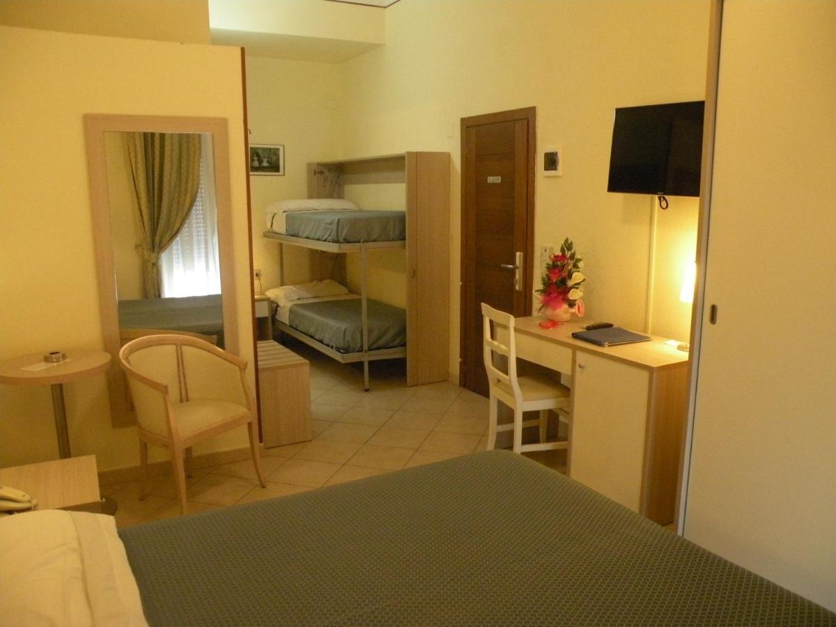 Hotel Parrini Follonica Zewnętrze zdjęcie
